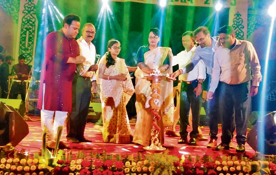 Buxar News: बिस्मिल्लाह खां ने बनारस घराने की शैली में शहनाई वादन को दी नयी ऊंचाई : कुमारी अनुपम