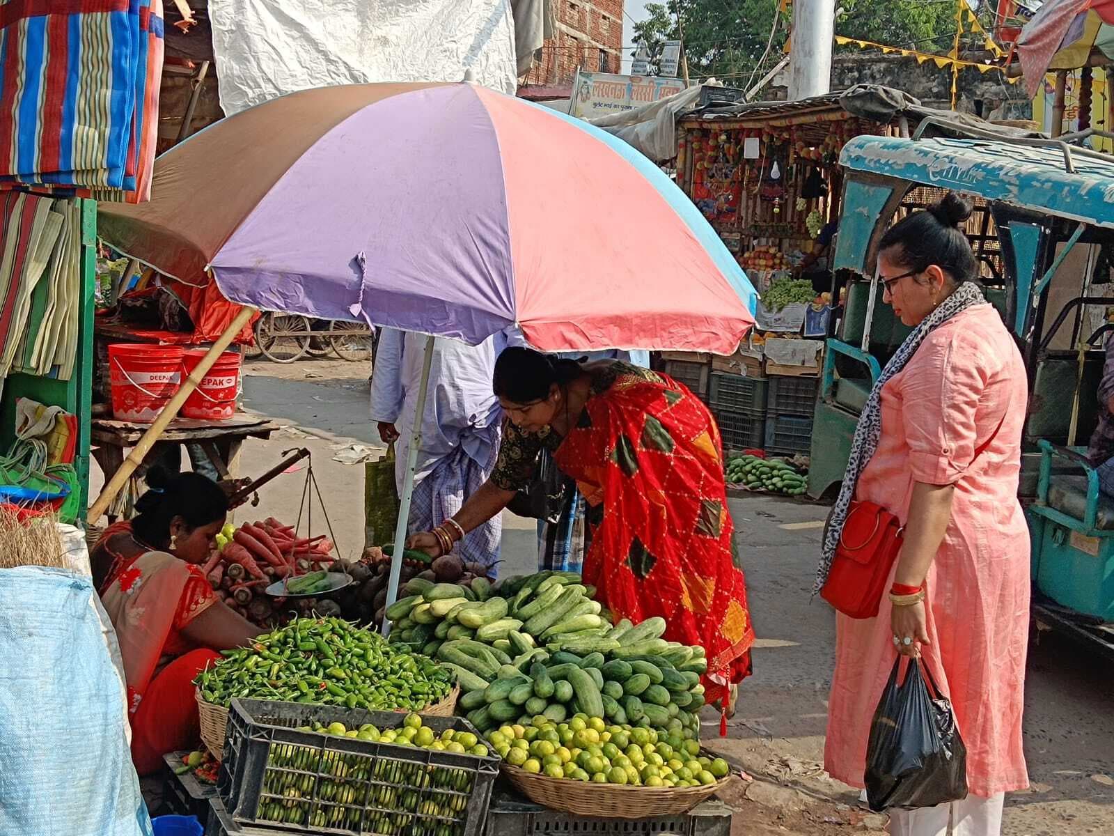 Madhubani News : नींबू की कीमत में उछाल, आपूर्ति से अधिक खपत होने से बढ़ी कीमत