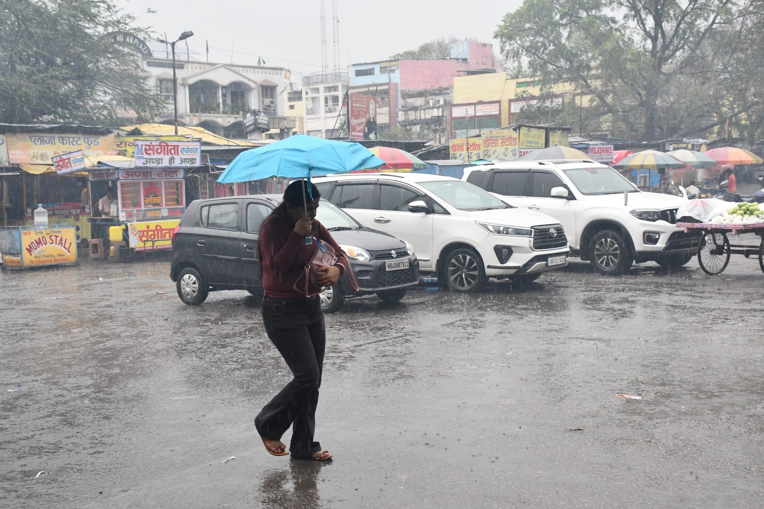 Bokaro News : चैत में सावन की फुहार, थम गयी शहर की रफ्तार