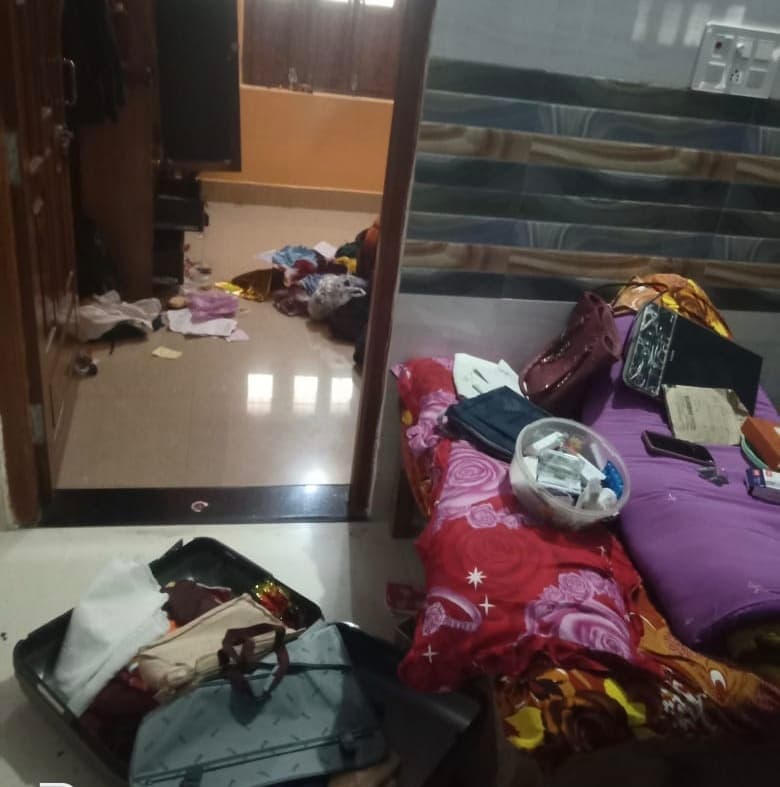 Giridih News :सीआरपीएफ जवान के घर से जेवरात व नगदी समेत आठ लाख की चोरी