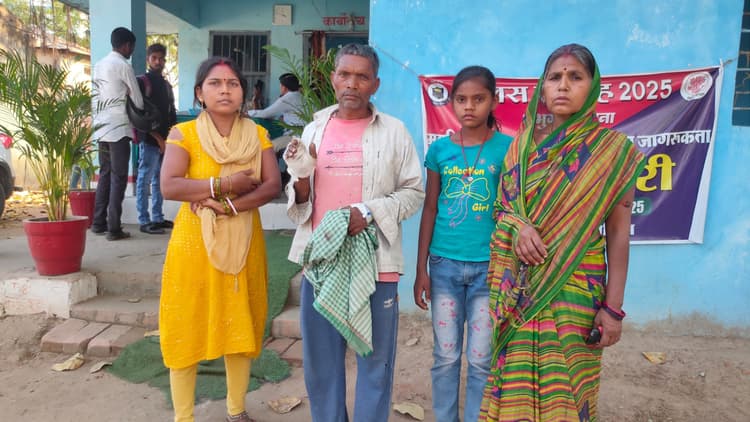 आम के वृक्ष में पत्थर फेंकने का विरोध करने पर किया मारपीट, एक जख्मी