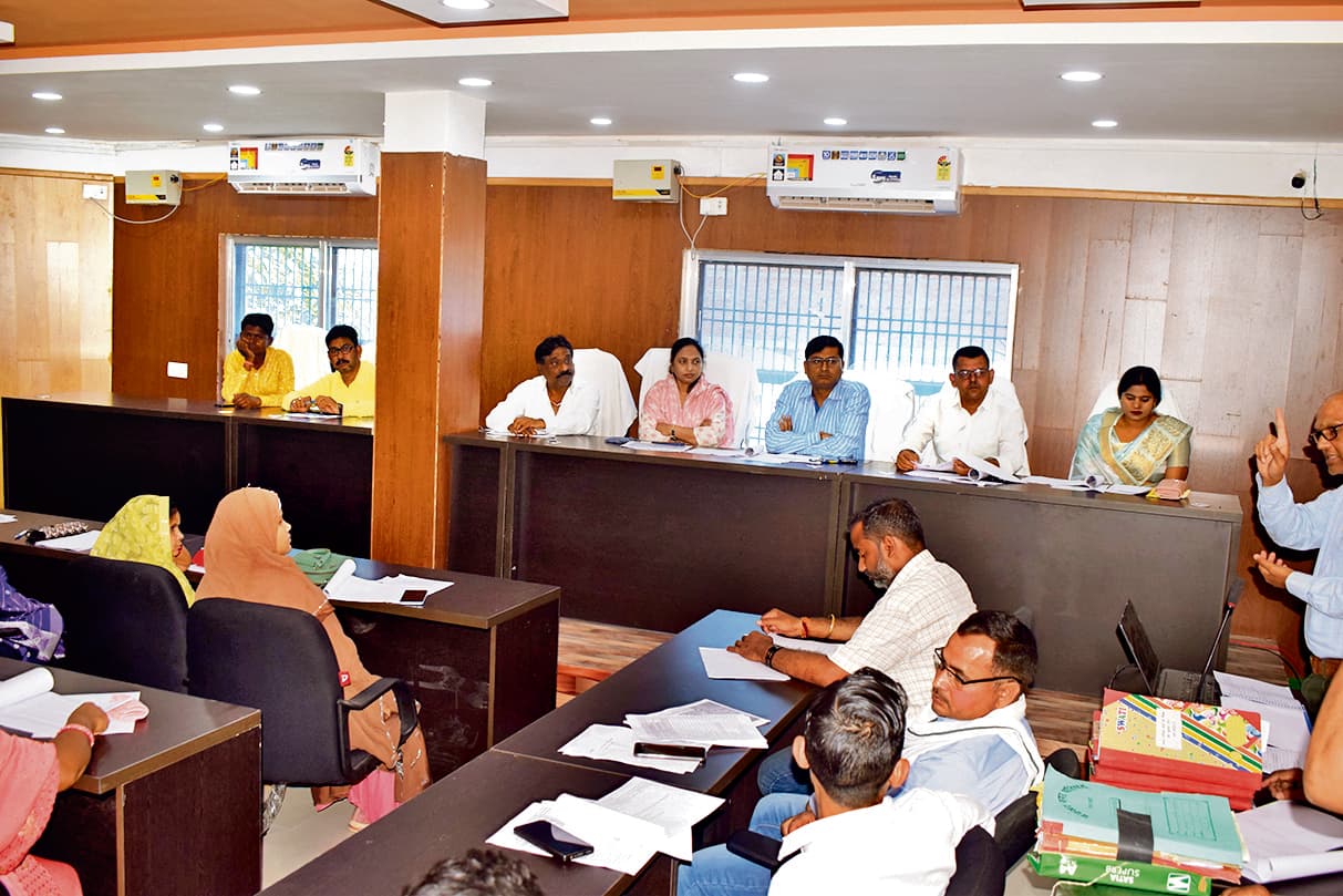 Buxar News: नगर परिषद ने वर्ष 2025-26 के लिए दो अरब 10 करोड़ रुपये का पेश किया बजट