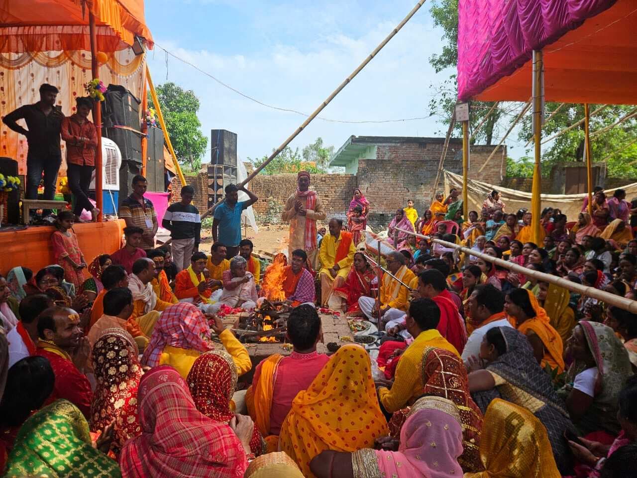 कृष्ण-सुदामा का प्रसंग सुन भाव विभाेर हुए भक्त