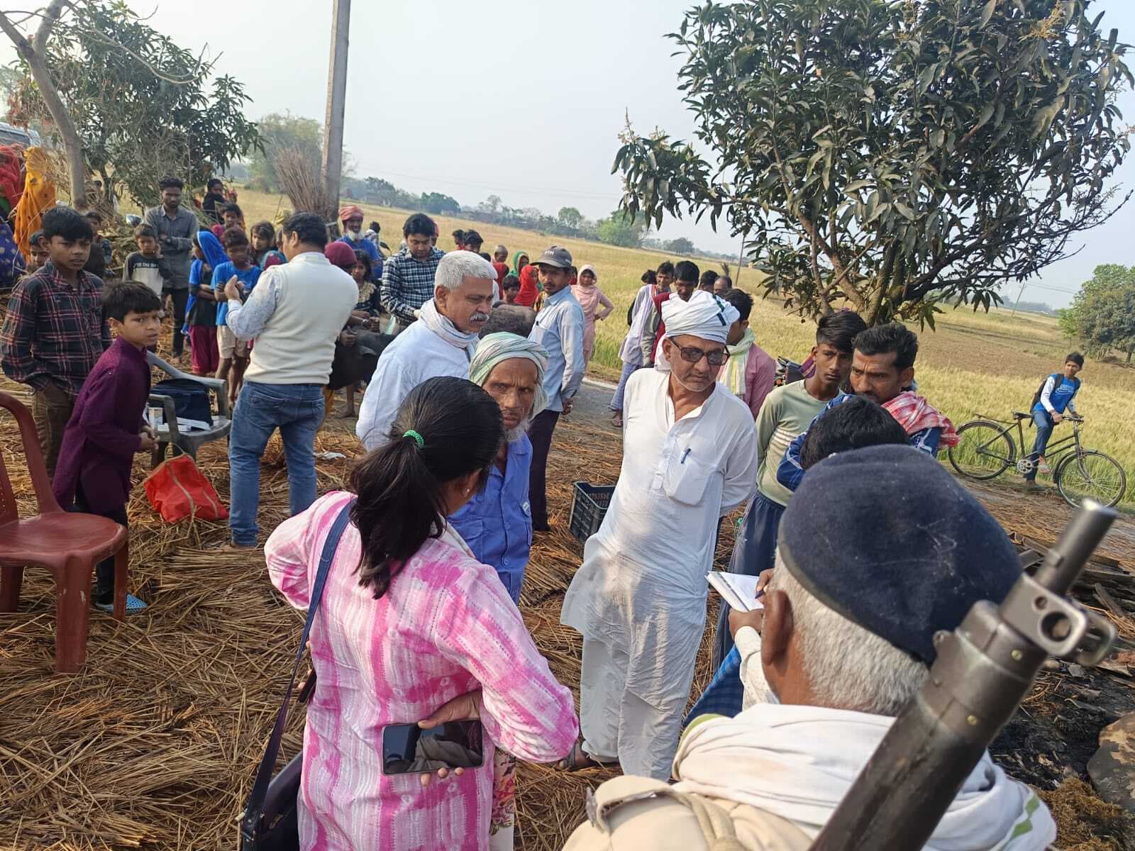 Madhubani News : आग लगने से चार घर सहित लाखों का नुकसान