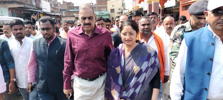 Giridih News :सरकार की तुष्टीकरण नीति से असामाजिक तत्वों को मिल रहा है बल : केंद्रीय मंत्री