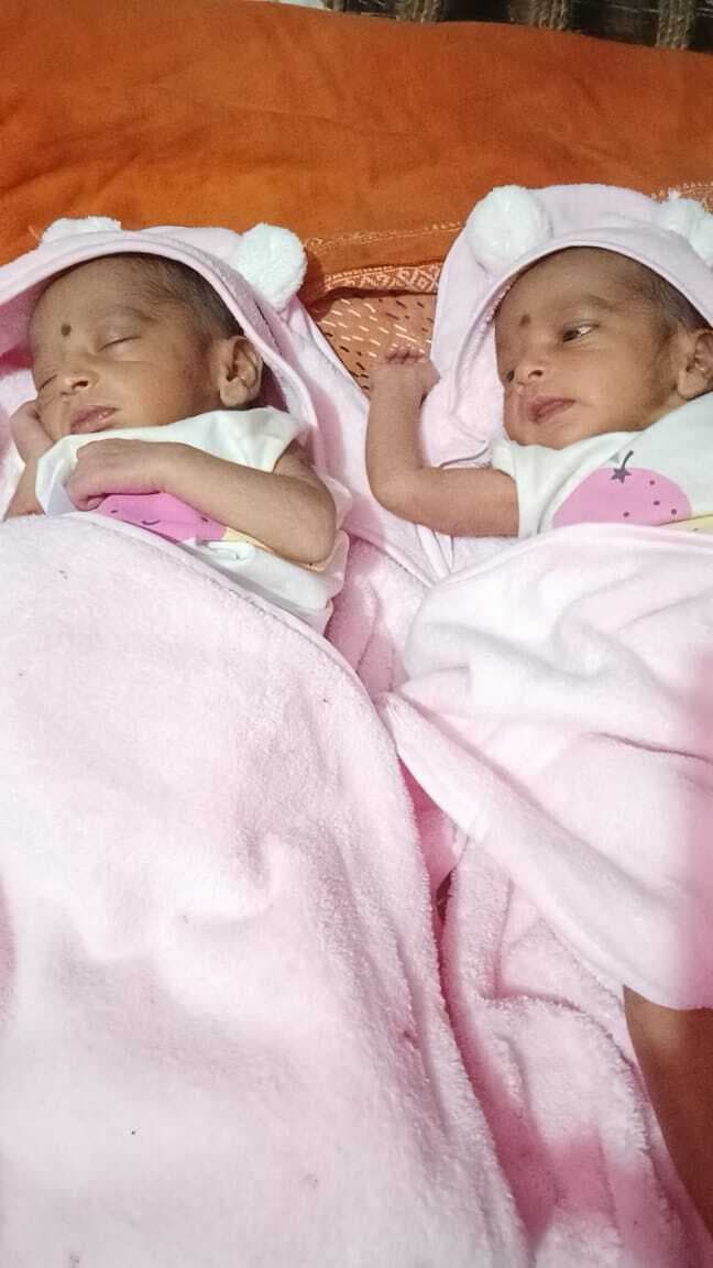 Bokaro News : घर से जुड़वां बच्चियों में से एक की चोरी