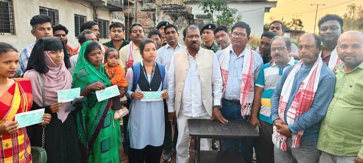 East Singhbhum News : पैसे के अभाव में किसी की पढ़ाई नहीं छूटेगी : मंत्री रामदास