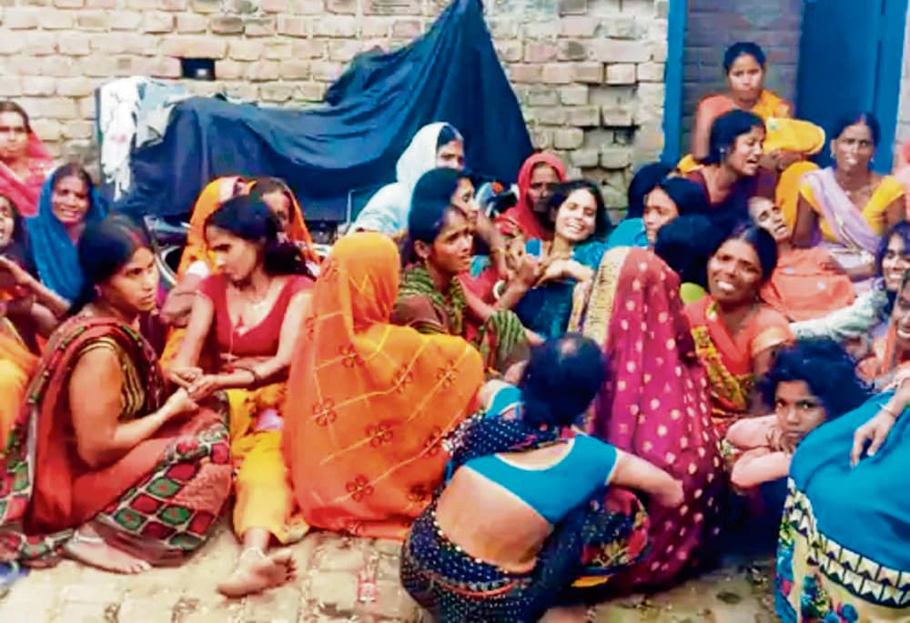 बच्चों के विवाद में तलवार से पैर काट युवक की हत्या