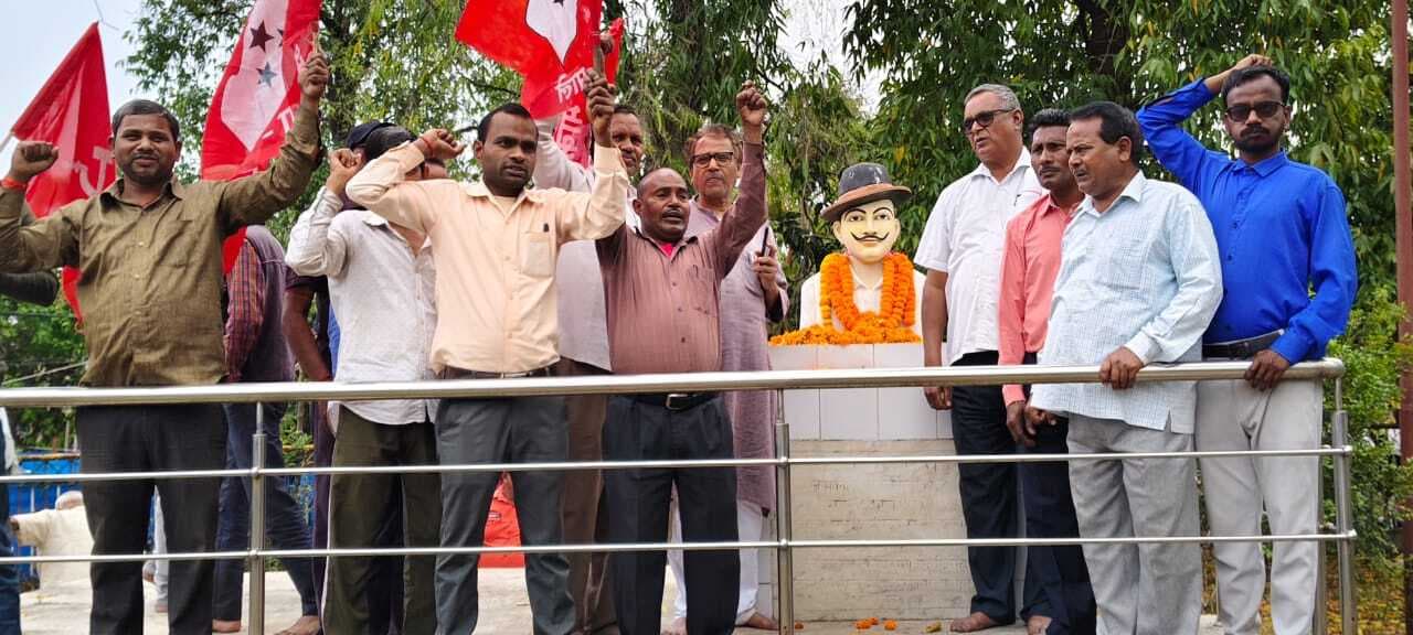 Bokaro News : याद किये गये शहीद भगत सिंह, राजगुरु और सुखदेव