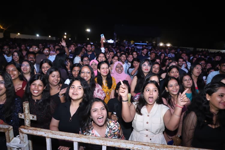 ranchi news : बीटोत्सव में गायिका खुशबू ग्रेवाल व मीत ब्रदर्स की धमाकेदार प्रस्तुति