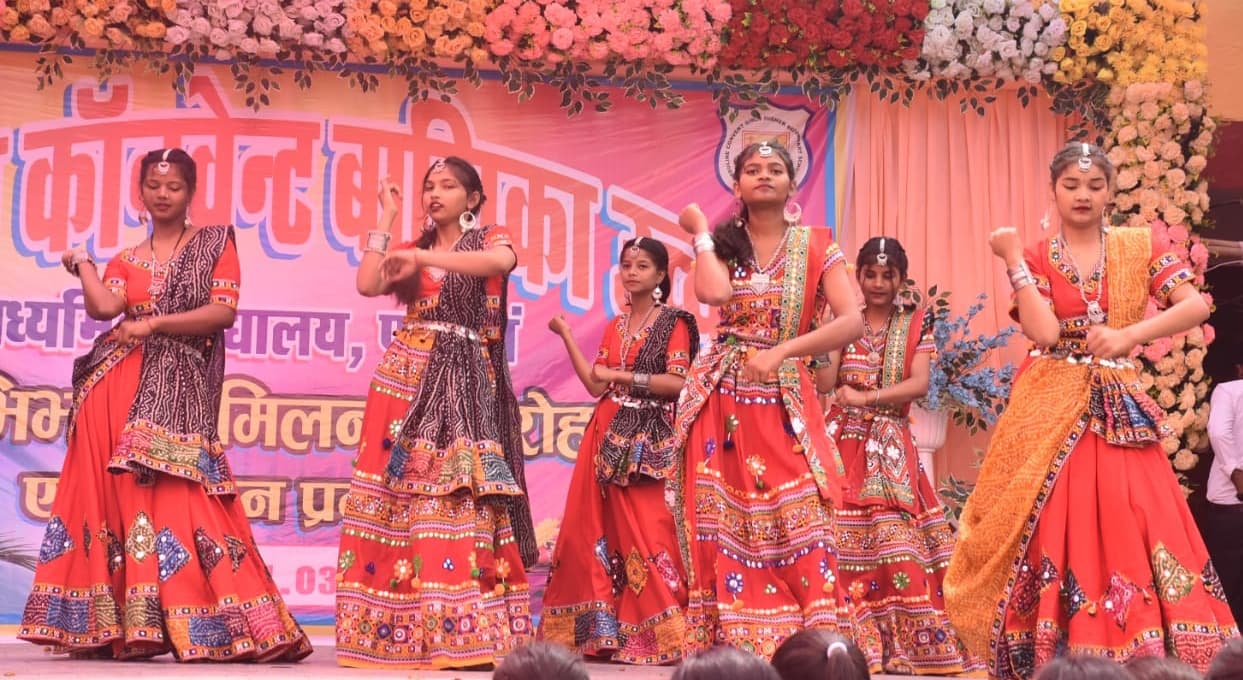 उर्सलाइन कॉन्वेंट बालिका उमावि में अभिभावक मिलन समारोह