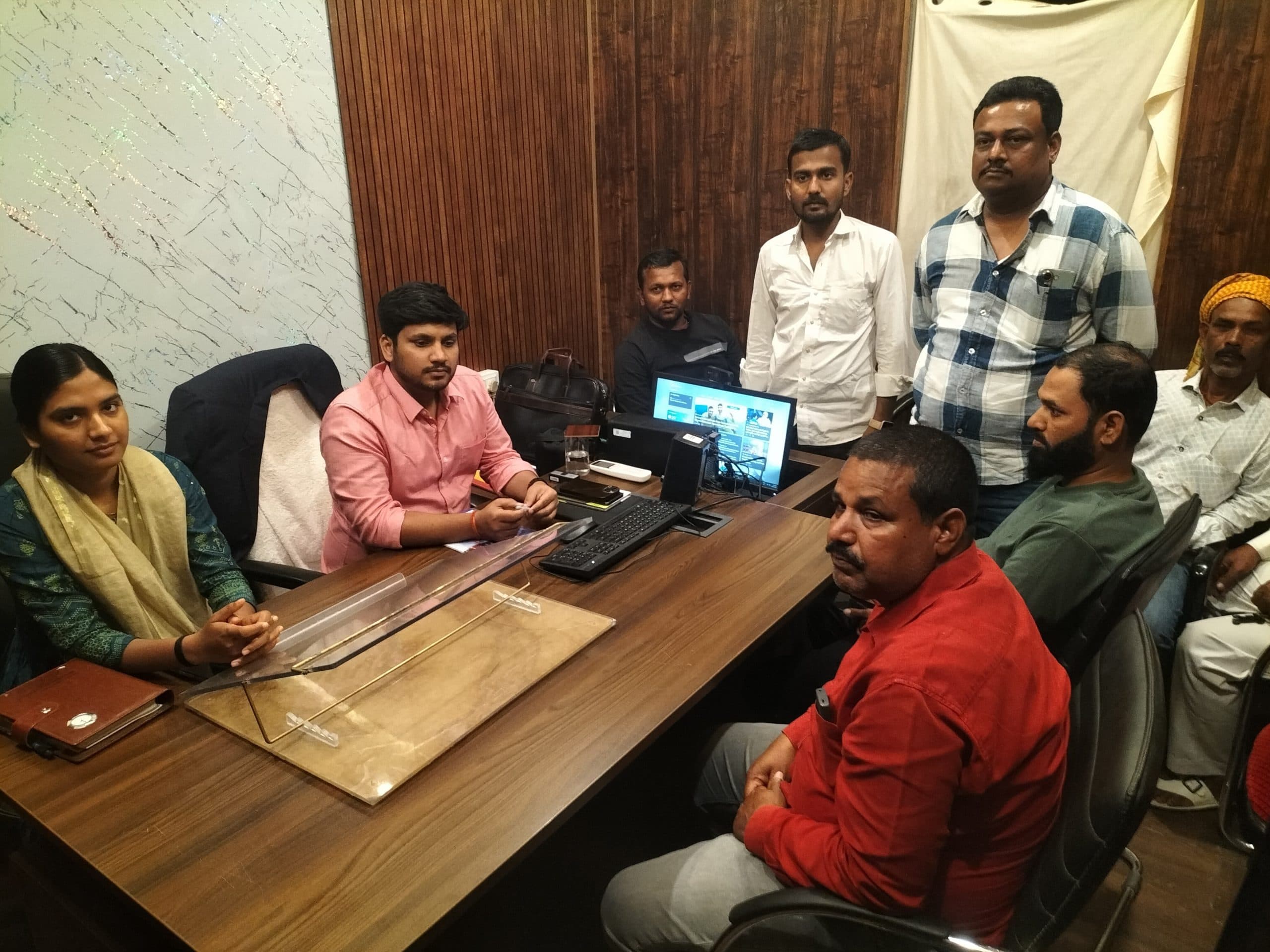 नरपतगंज में हाट व गुदरी की हुई बंदोबस्ती