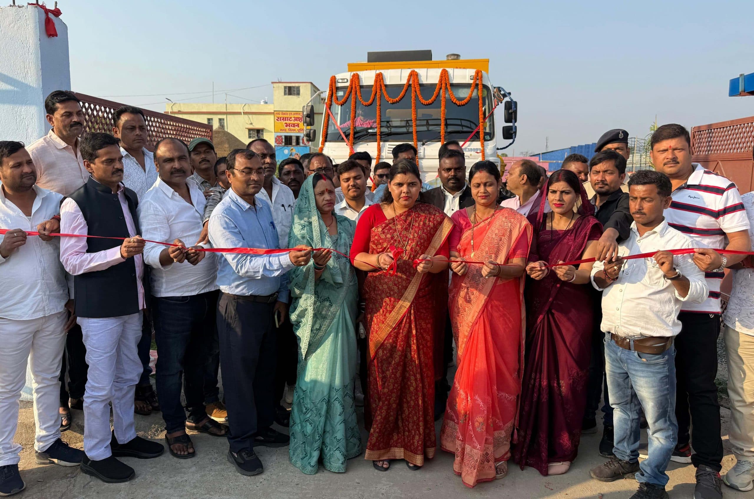 शहर में वर्षों से जाम पड़े नाले अब घंटो में मशीन से होगा साफ