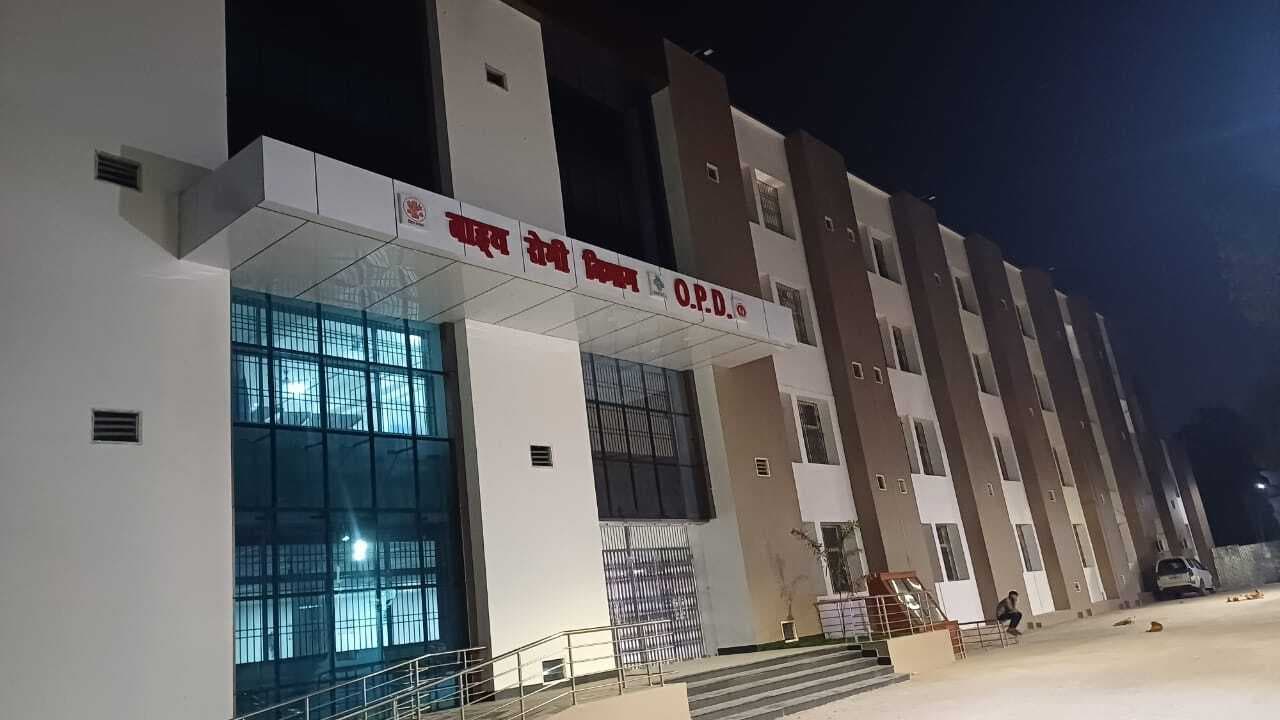 मुंगेरवासियों को न मिला मॉडल अस्पताल, न ट्रामा सेंटर, रेफर हो रहे मरीज