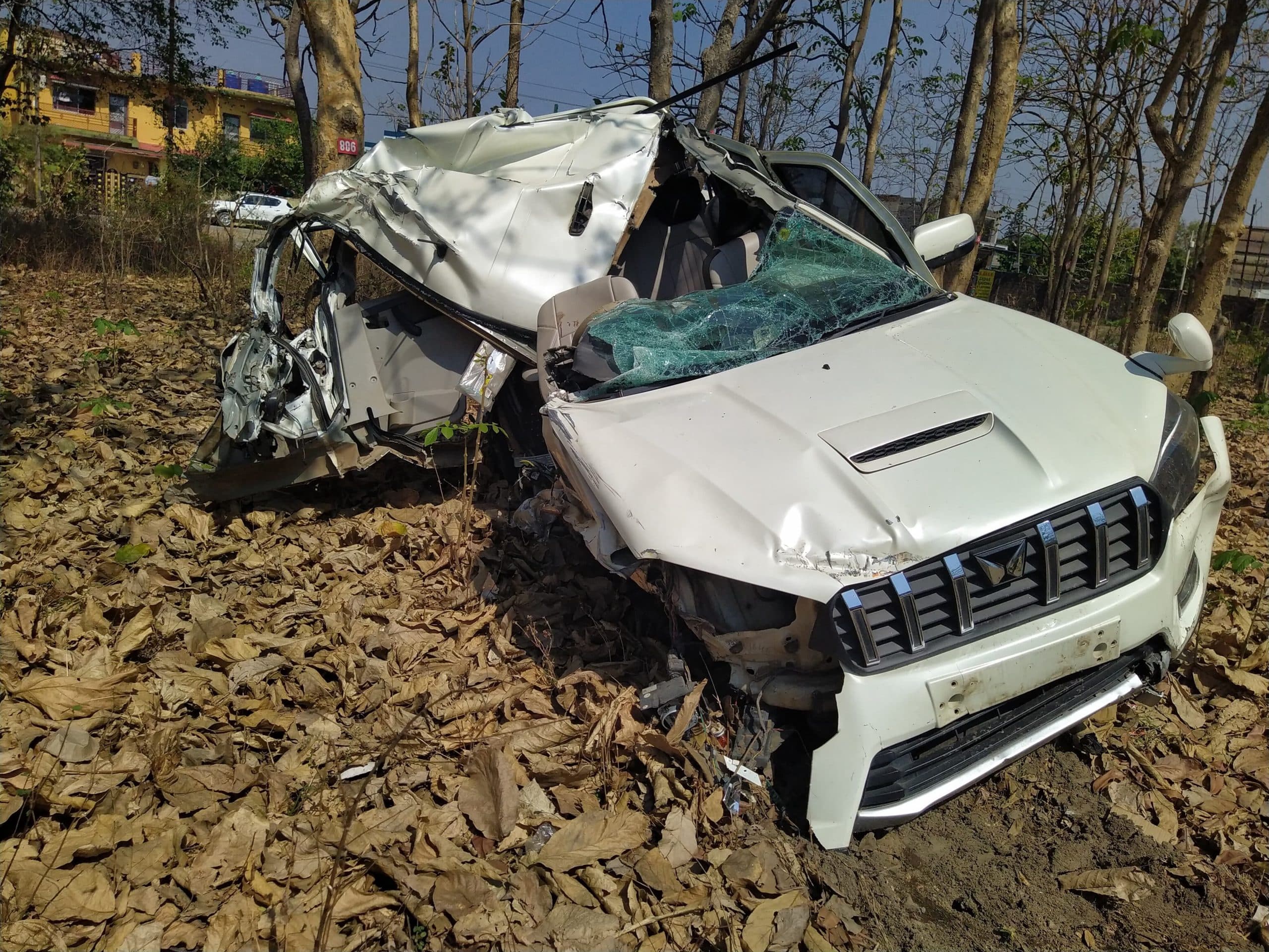 कार दुर्घटनाग्रस्त, एक की मौत, पांच गंभीर