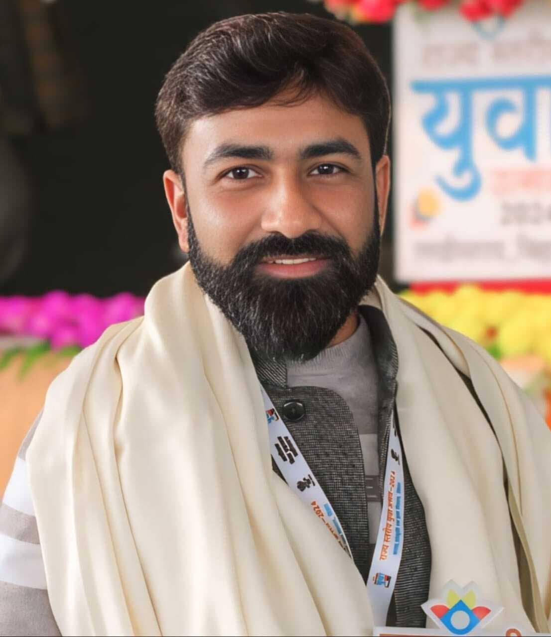 रंगमंच का जादू ऐसी चीज है जिसे हमें हमेशा संजोकर रखना चाहिए : कुंदन वर्मा