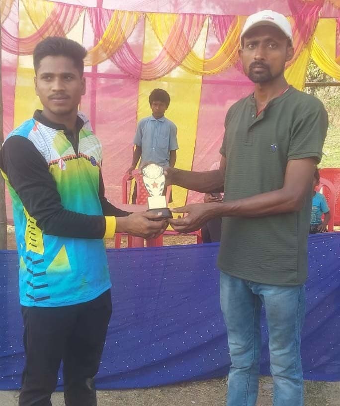 टी 20 क्रिकेट टूर्नामेंट में पोठिया ने कुंआरी को हराया