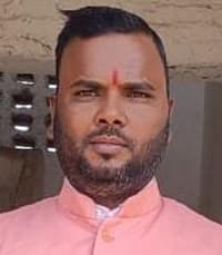 ईद से पहले विशिष्ट शिक्षकों को वेतन देने की मांग