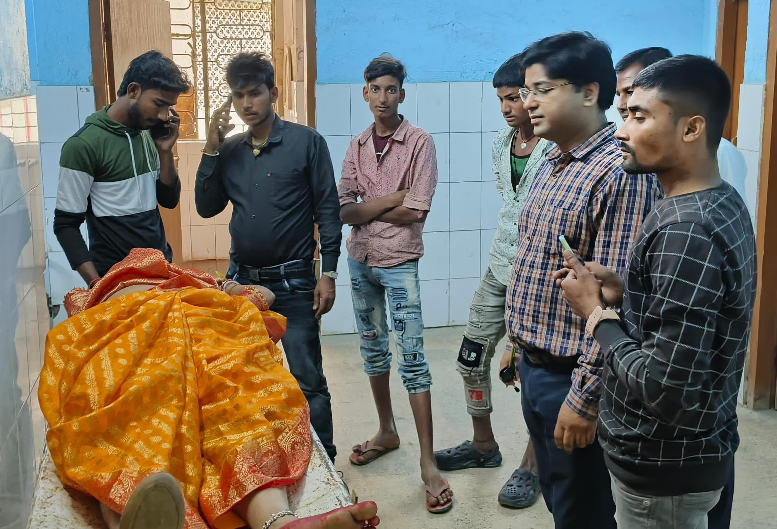 सड़क हादसे में नवविवाहिता की मौत, भाई के साथ बाइक से जा रही थी ससुराल