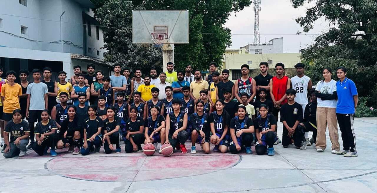 बास्केटबॉल चैंपियनशिप के लिए जिला टीम बनी