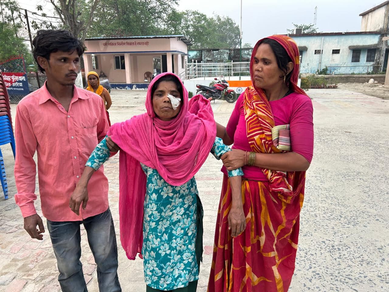 पति ने चाकू से हमला कर पत्नी को किया घायल