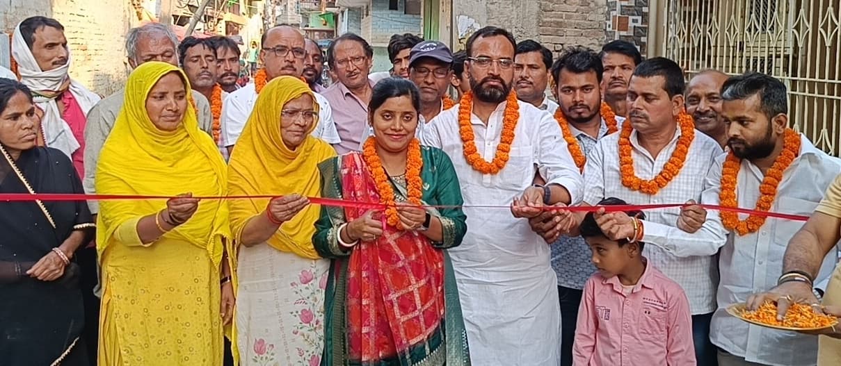 नगर सभापति ने किया पीसीसी सड़क व नाला का उद्घाटन