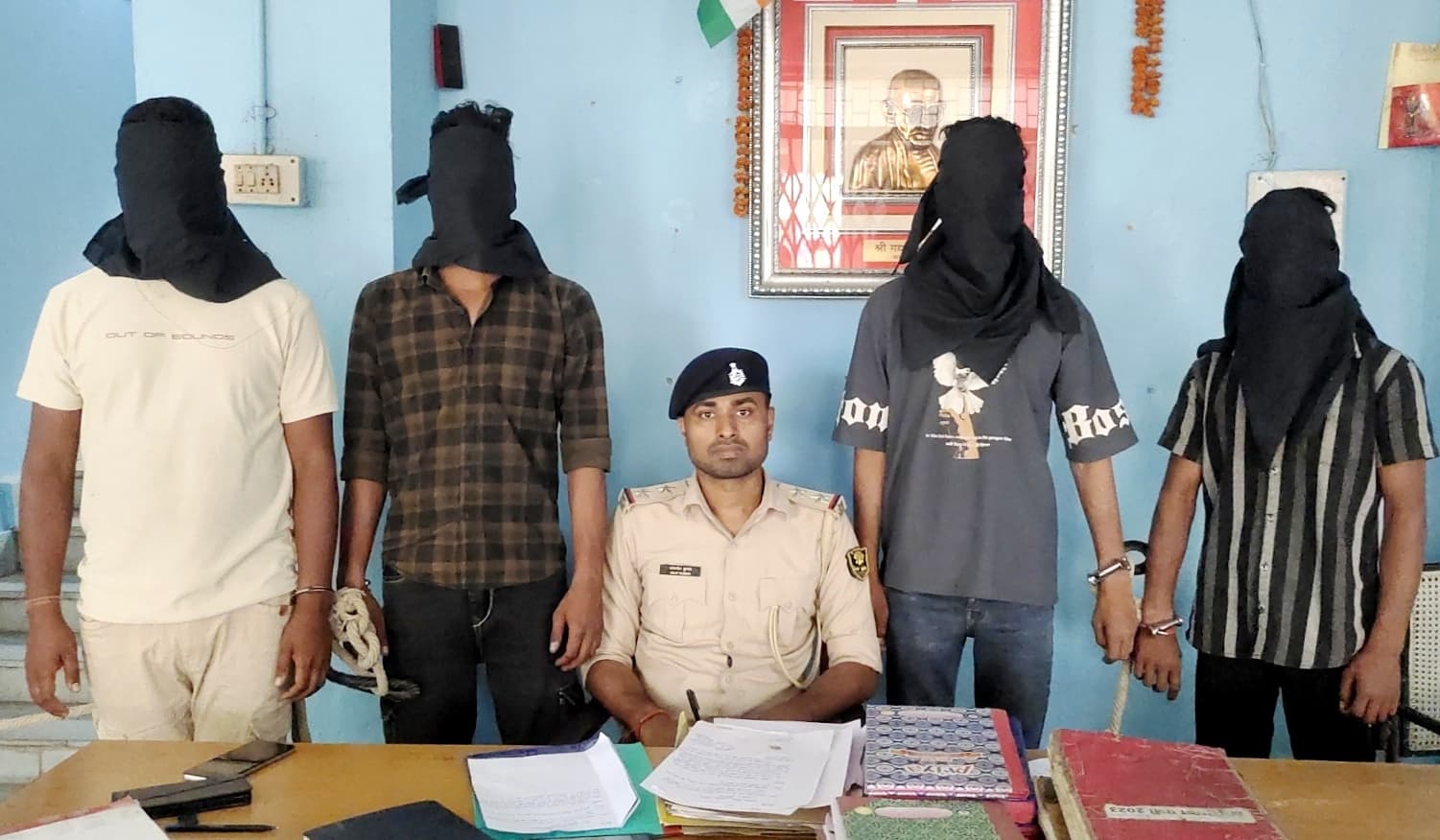 Aurangabad News : सनथुआ मोड़ पर लूट की घटना काे अंजाम देने वाले चार शातिर गिरफ्तार