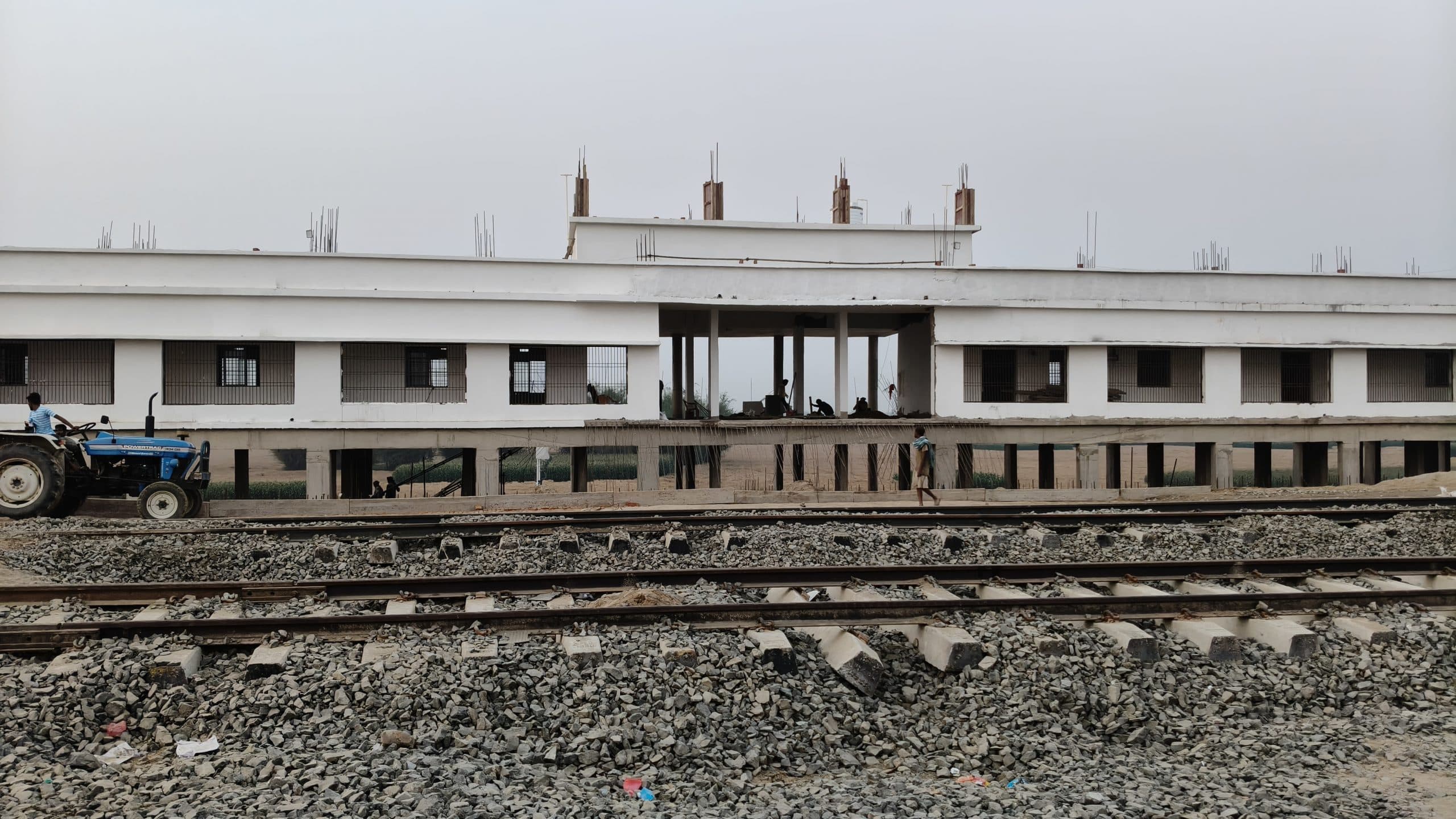 जोल्हनियां में रेलवे स्टेशन बनाने की लोगों ने की मांग