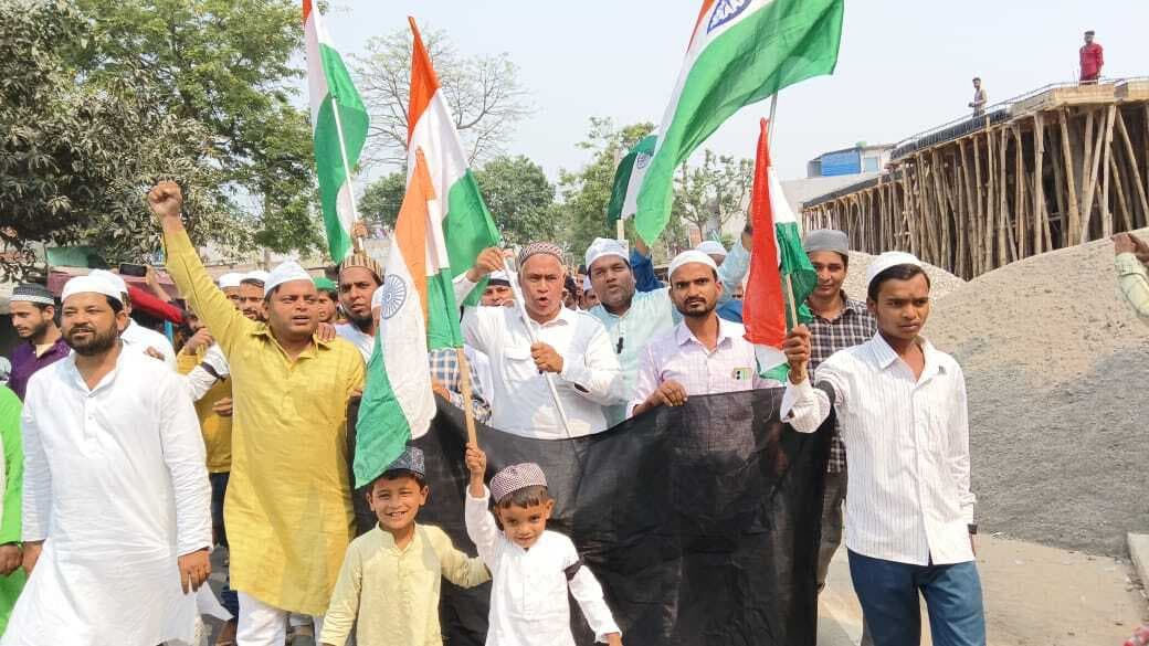 वक्फ संशोधन विधेयक का विरोध, कहा- मुसलमानों के प्रति केंद्र सरकार की नीयत ठीक नहीं