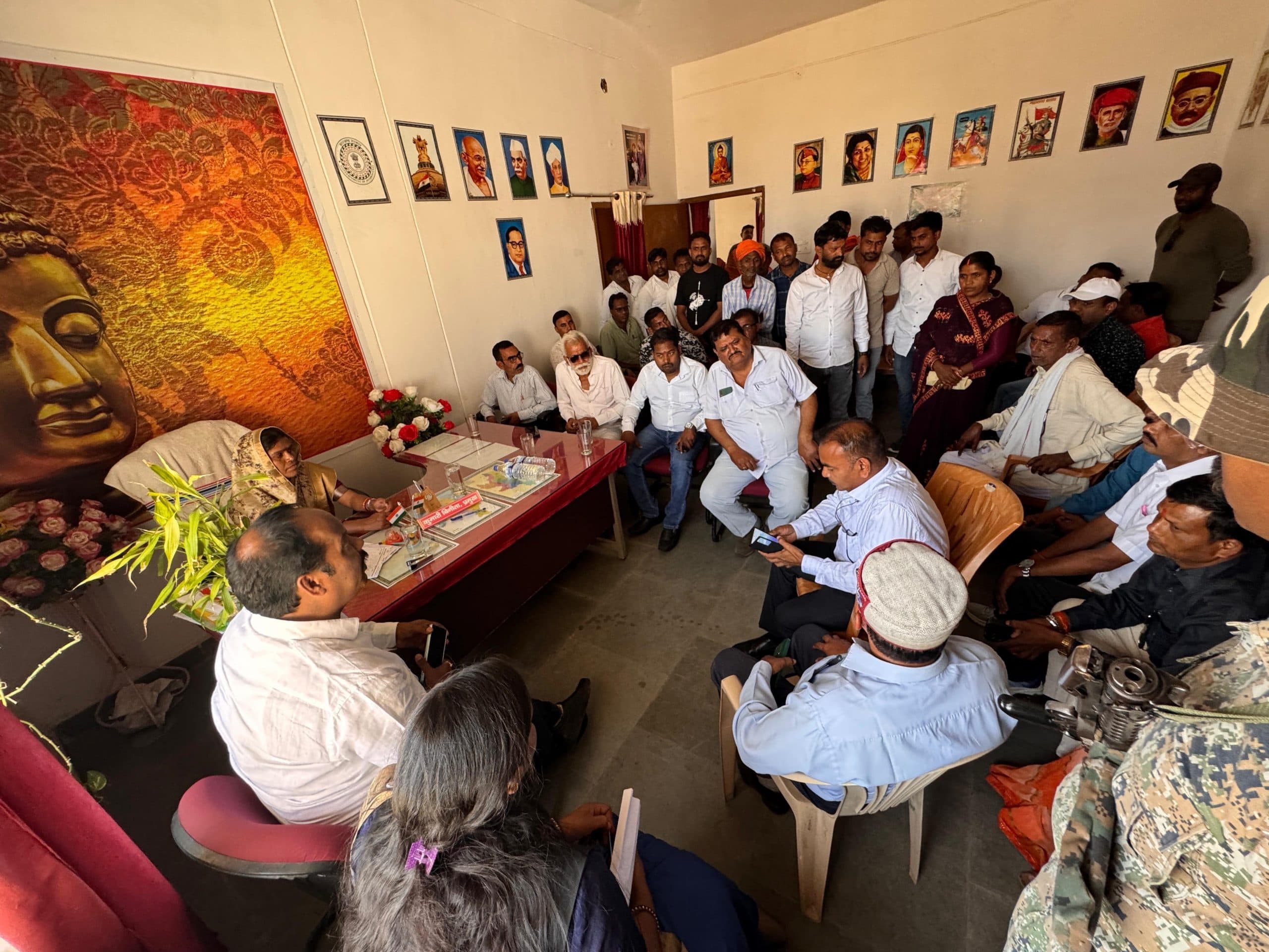 सोशल मीडिया पर अफवाह न फैलायें, नहीं तो होगी कार्रवाई: अपर पुलिस अधीक्षक