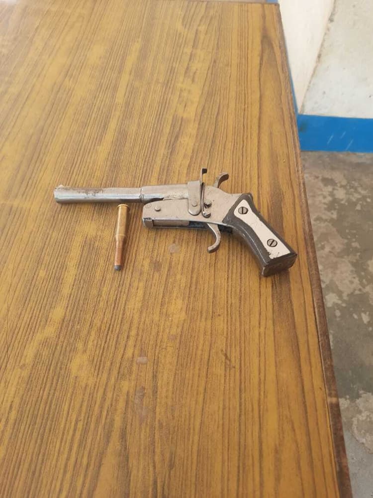 Crime News : दो घंटे के अंदर अपहृत ऑटो चालक बरामद, एक आरोपी देसी कट्टा के साथ गिरफ्तार