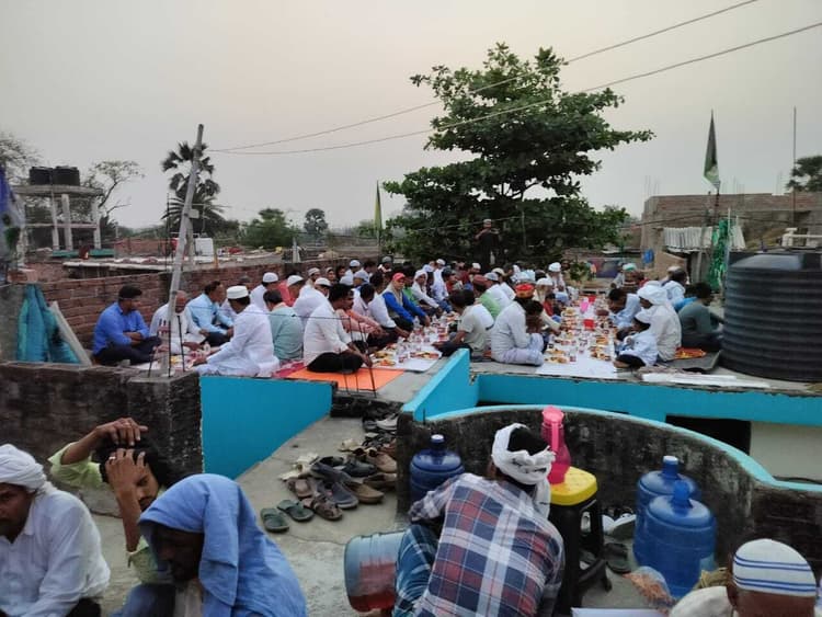 Bhagalpur News: इफ्तार पार्टी में शामिल हूई पूर्व राज्यसभा सांसद कहकशां परवीन