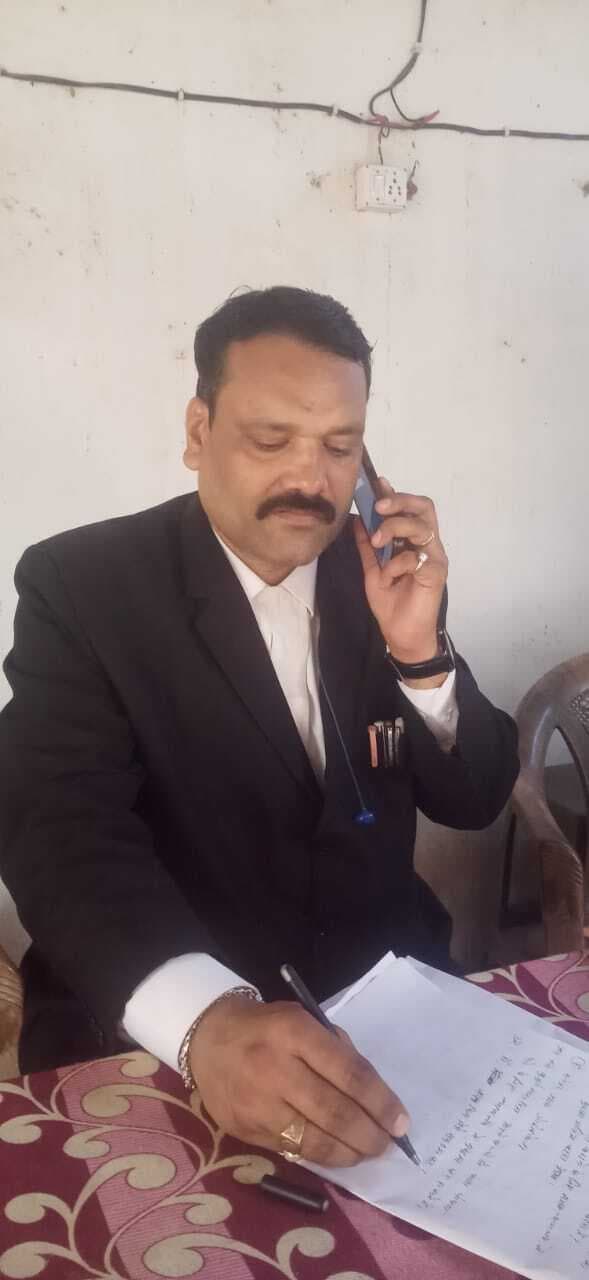 Chaibasa News : पत्नी प्रताड़ित करती है, तो दर्ज करायें मुकदमा