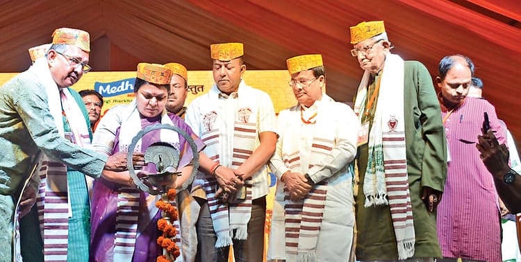 ranchi news : हरमू मैदान में विद्यापति स्मृति पर्व रजत जयंती समारोह का आयोजन, मंत्री दीपिका पांडेय ने कहा : मैथिली समाज को हरसंभव मदद देगी सरकार