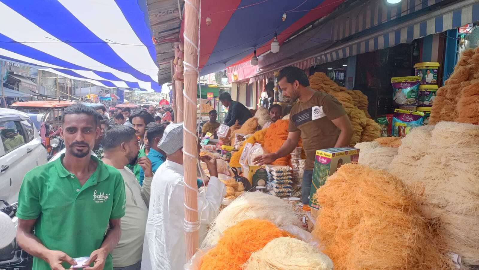 चांद का हुआ दीद, आज मनेगी ईद