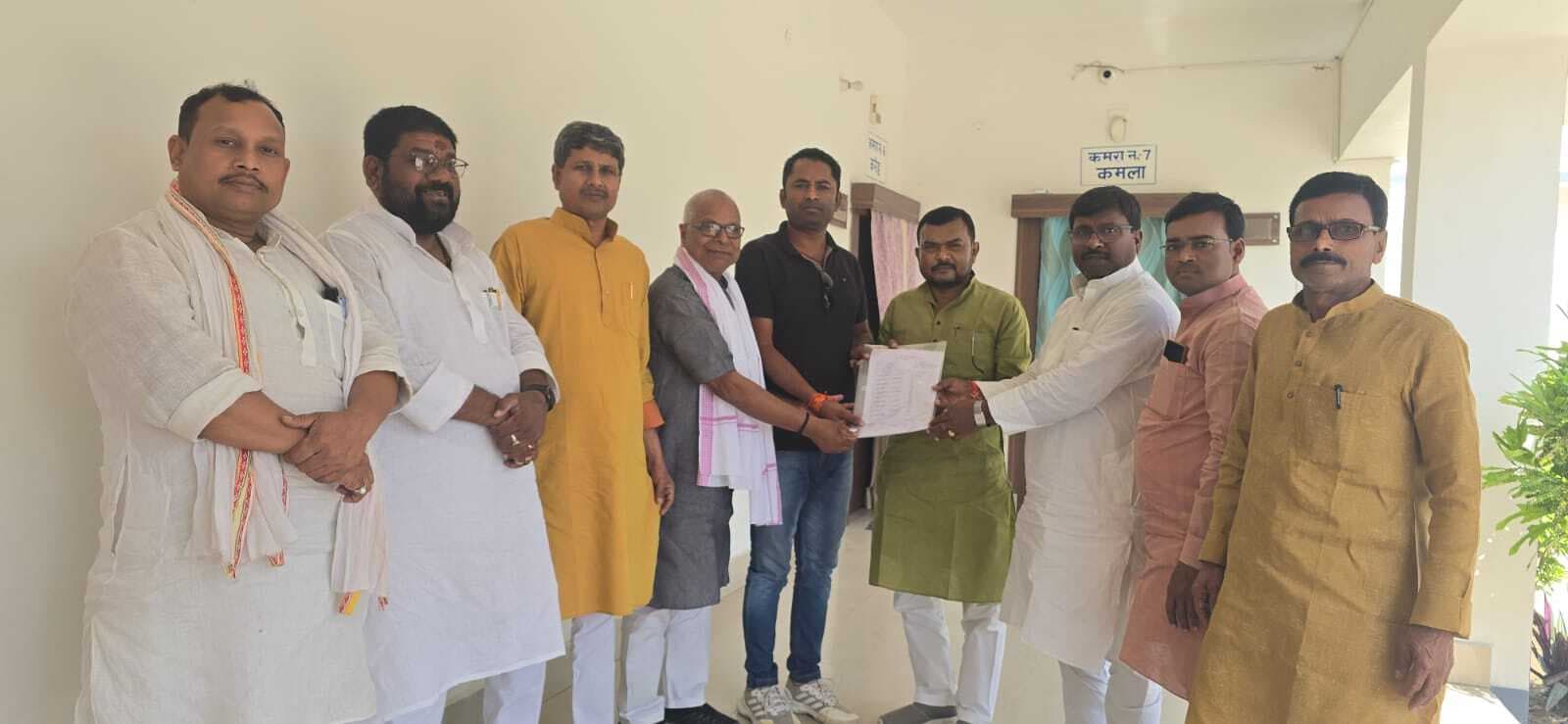 जिला प्रभारी ने जदयू बूथ कमेटी का किया समीक्षा