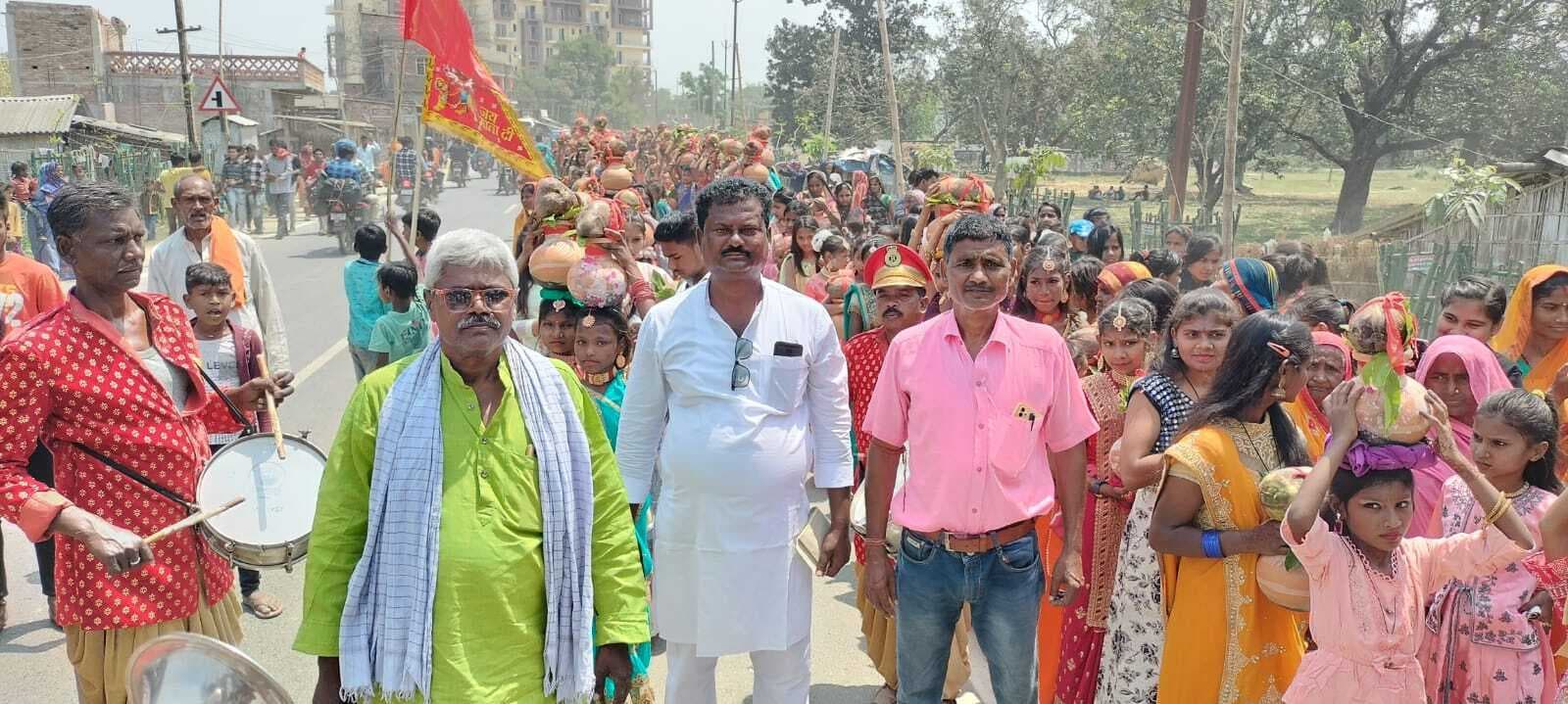 Madhubani News : कलश स्थापना के साथ चैती दुर्गा पूजा शुरू, मां शैलपुत्री की हुई आराधना