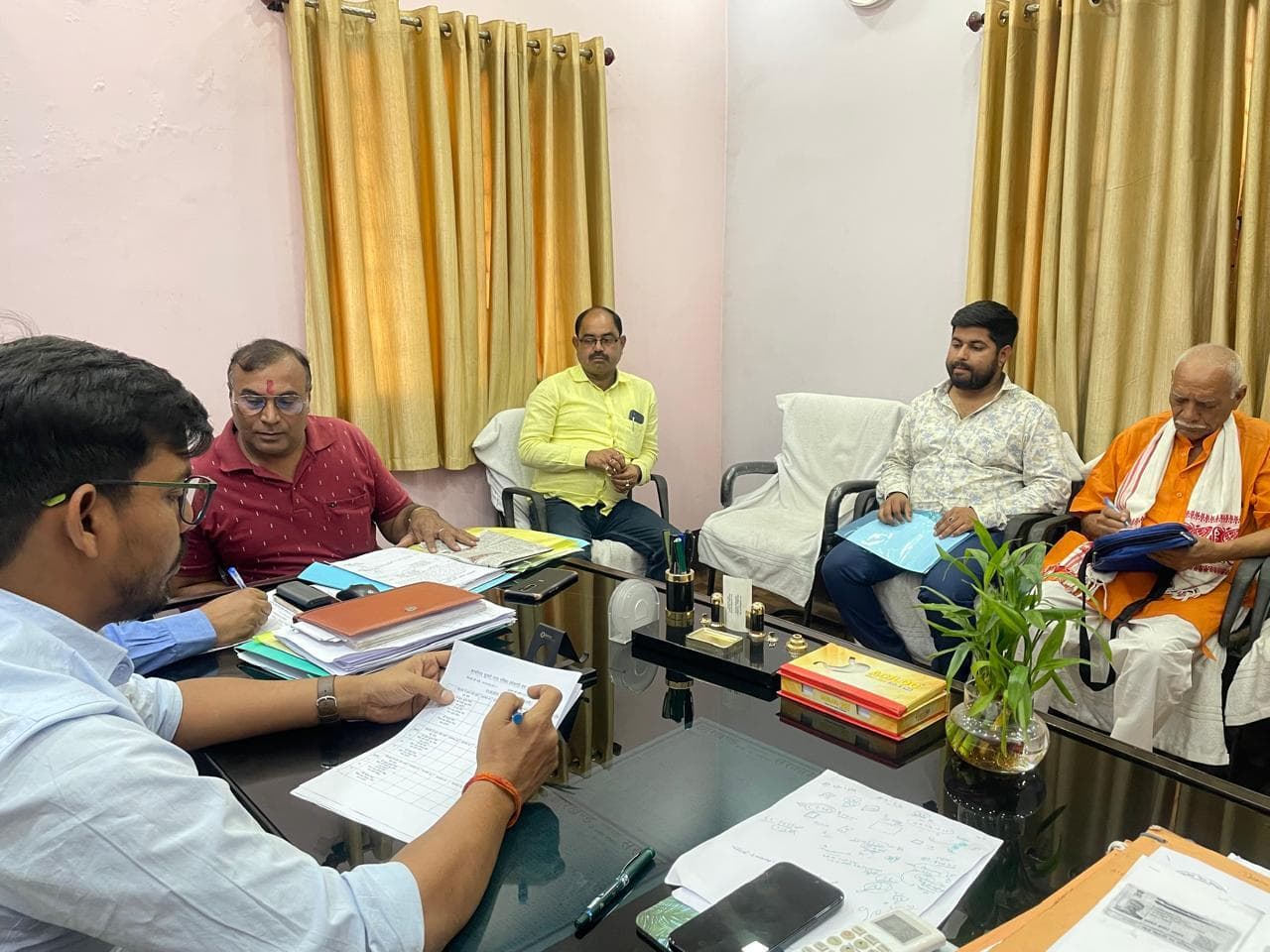 Bokaro News : 30.06 लाख रुपये में हुई फुसरो बस पड़ाव की नीलामी