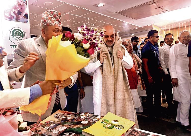 Gopalganj News : नाबार्ड के ग्रामीण हाट की स्थापना के लिए मिली स्वीकृति, पांच पंचायतों की बदलेगी तस्वीर