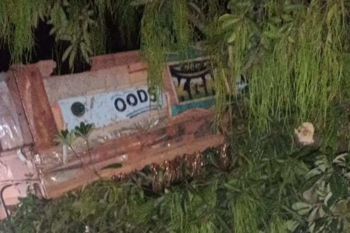 झारखंड: लोहरदगा में भीषण सड़क हादसा, तीन युवकों की मौत, ड्राइवर और खलासी फरार