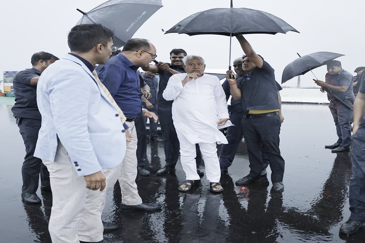 Digha To Didarganj Drive: पटना को मिली बड़ी सौगात, दीघा से दीदारगंज का सफर हुआ आसान Digha To Didarganj Drive: पटना को मिली बड़ी सौगात, दीघा से दीदारगंज का सफर हुआ आसान