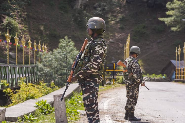 Bandipora Encounter : भारतीय जवानों ने लश्कर के शीर्ष कमांडर अल्ताफ लाली को ठोका