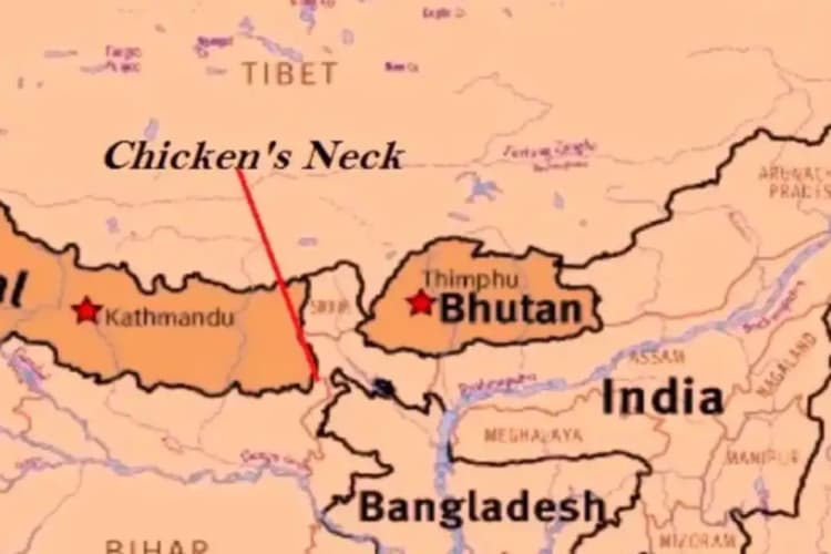 Chicken Neck: भारत की 'गर्दन' पर खतरा! क्या है 'चिकन नेक'?