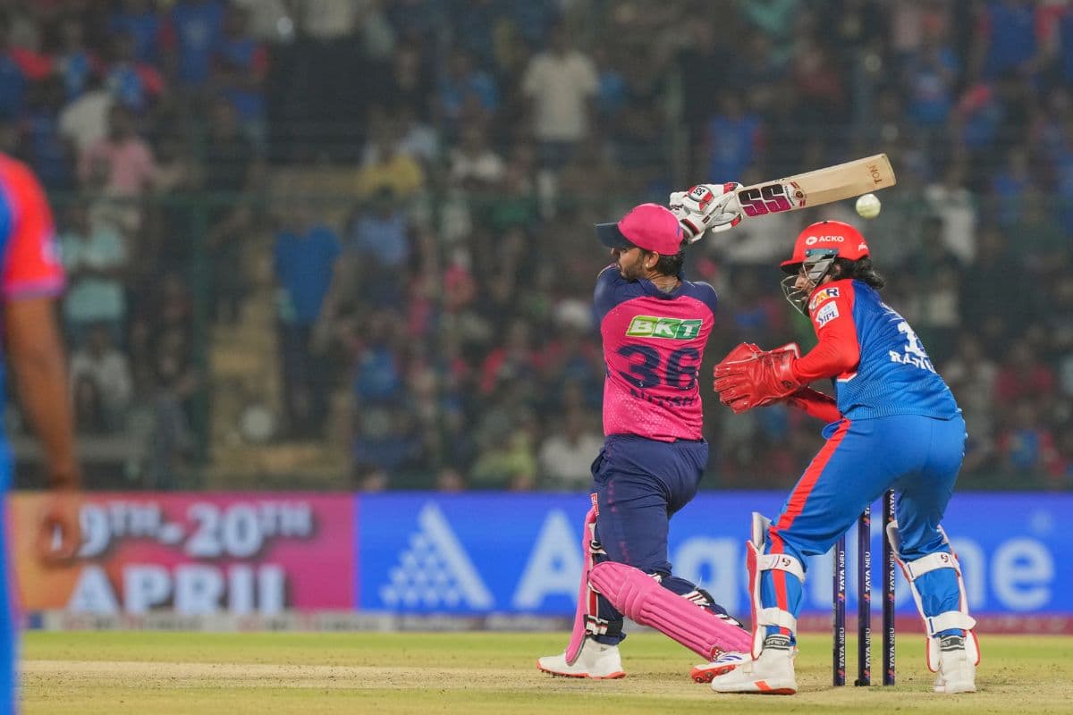 IPL 2025, DC vs RR: рд╕реБрдкрд░ рдУрд╡рд░ рдореЗрдВ рджрд┐рд▓реНрд▓реА рдХреИрдкрд┐рдЯрд▓реНрд╕ рдиреЗ рд░рд╛рдЬрд╕реНрдерд╛рди рдХреЛ рд╣рд░рд╛рдпрд╛, рдкреНрд╡рд╛рдЗрдВрдЯреНрд╕ рдЯреЗрдмрд▓ рдореЗрдВ рдмрдбрд╝рд╛ рдЙрд▓рдЯрдлреЗрд░