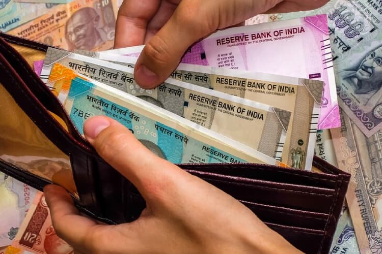 EPFO News: ईपीएफ खाते से पैसा निकासी के बदल गए नियम, अब चेक अपलोड करने की जरूरत नहीं