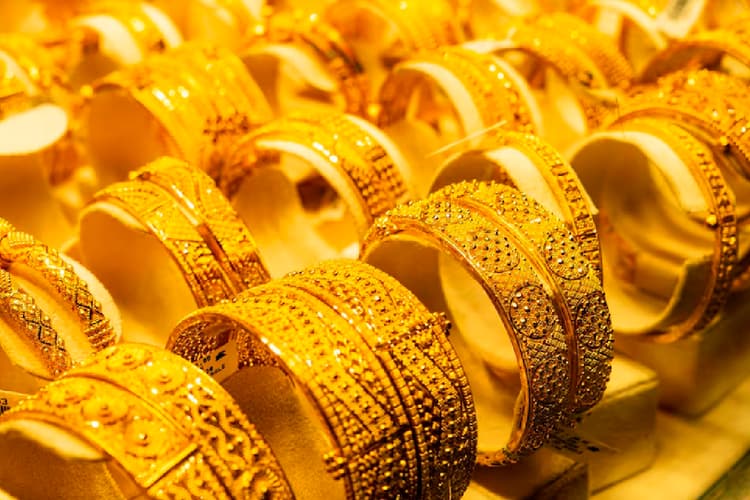 अक्षय तृतीया पर बढ़ सकती है हल्के वजन के गहनों की मांग, सोने की कीमत आसमान पर