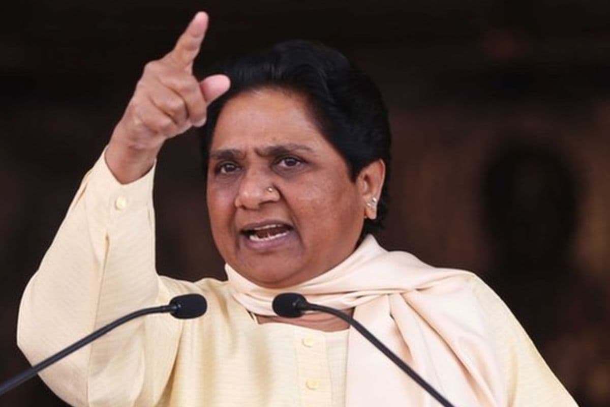 मायावती का तीखा हमला: "कांग्रेस और एनडीए ओबीसी समाज की हितैषी नहीं, बल्कि धोखेबाज़ पार्टियां हैं"