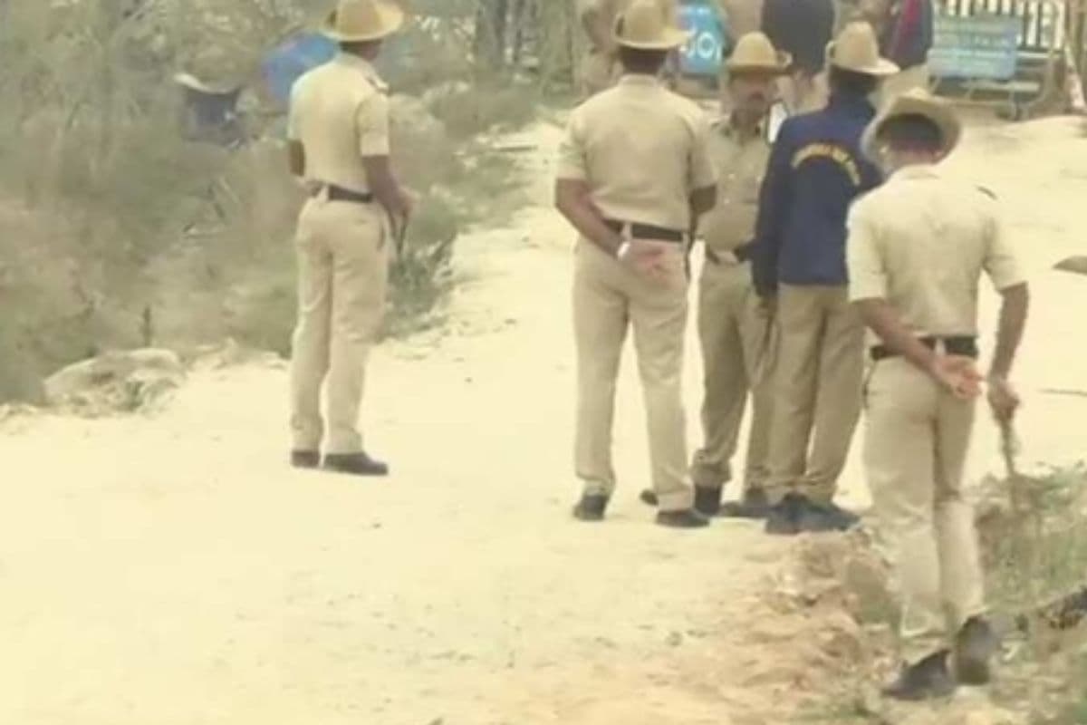 Mob Lynching: ‘पाकिस्तान जिंदाबाद’ नारा लगाने पर भीड़ ने व्यक्ति को पीट-पीटकर मार डाला, 15 गिरफ्तार