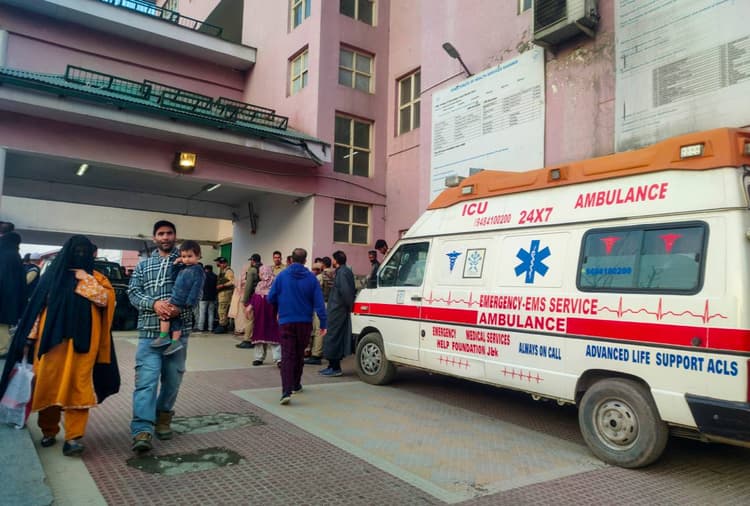 Pahalgam Terror Attack : ठाणे के तीन लोगों की मौत, सदमे में दोस्त