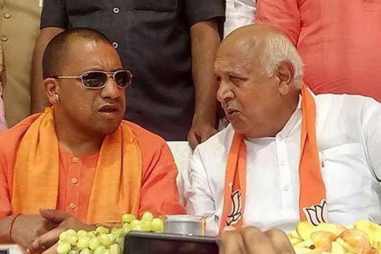 बिहार की राजनीति में सीएम योगी के मंत्री की एंट्री, बोले- चुनाव आने पर राजद-कांग्रेस करतें हैं स्वार्थ का गठबंधन